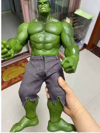 Hulk crushes big size